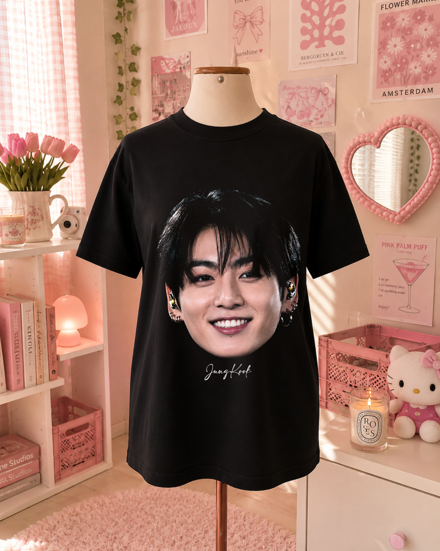 T-Shirt K-Pop Preta com Retrato de Idol Coreano JK