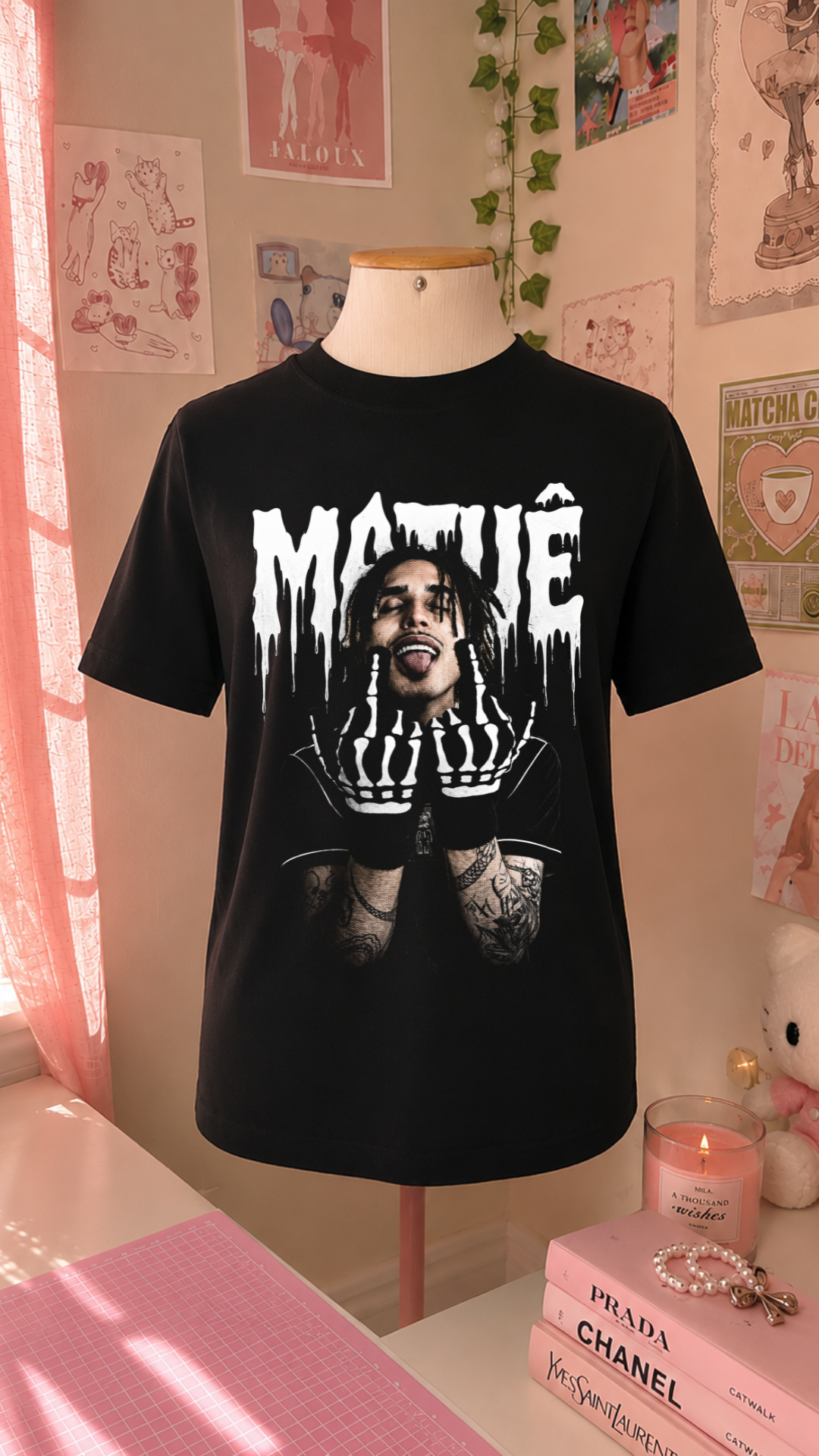 K-Pop Idol Black T-Shirt with Red Kisses