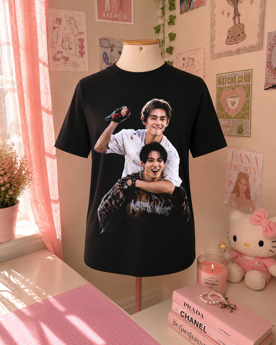 K-Pop Idol Black T-Shirt with Red Kisses