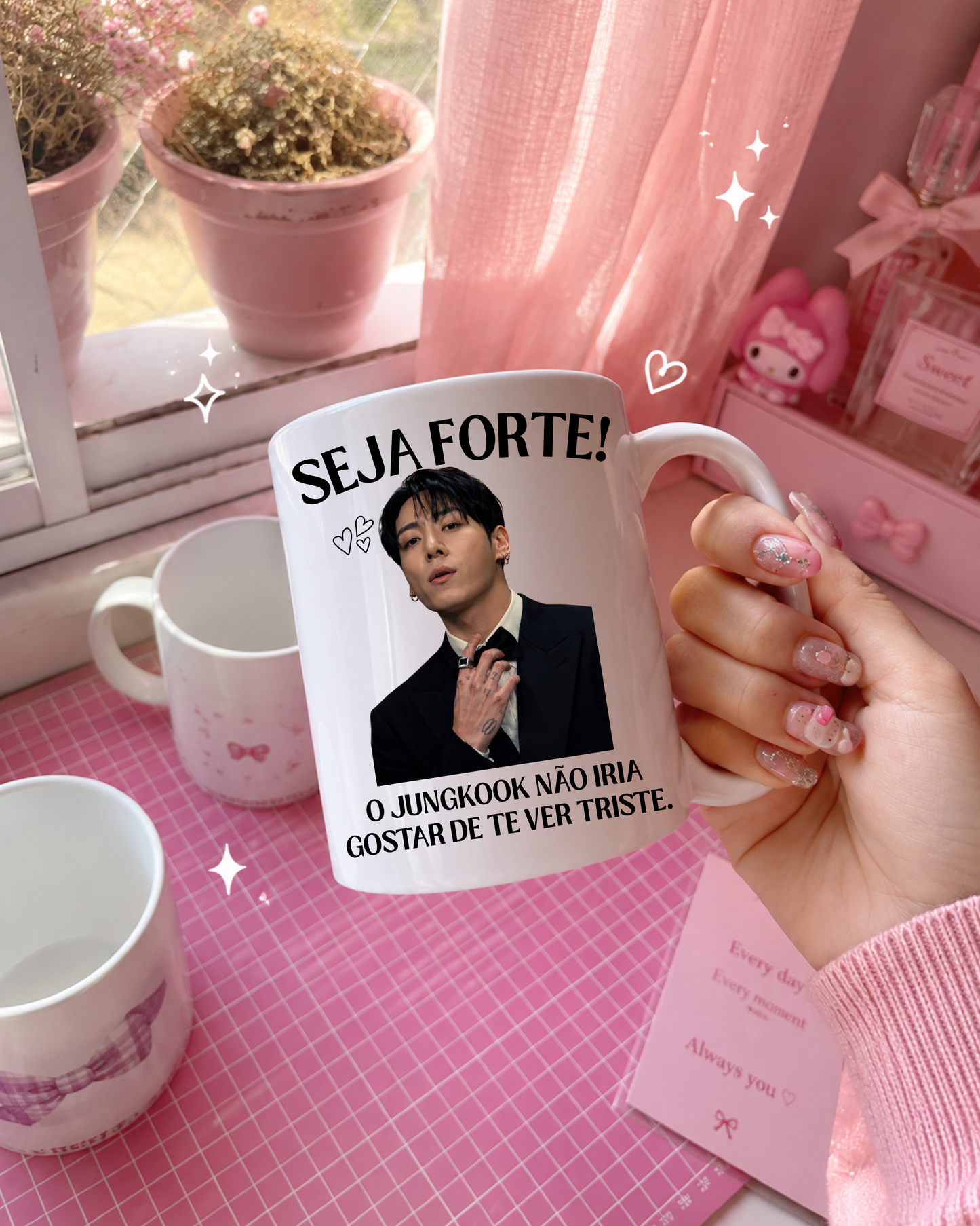 Caneca Motivacional K-Pop "Seja Forte" | Presente para Fãs
