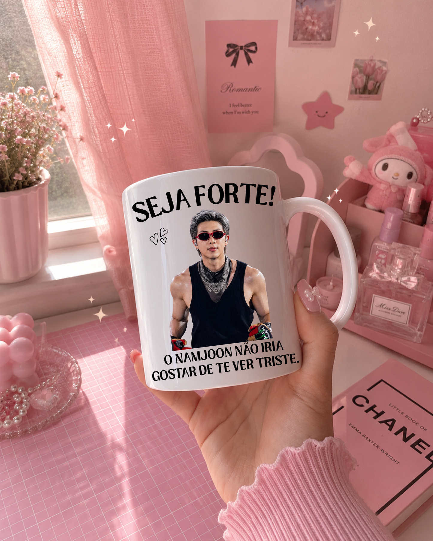 Caneca Motivacional K-Pop "Seja Forte" | Presente para Fãs