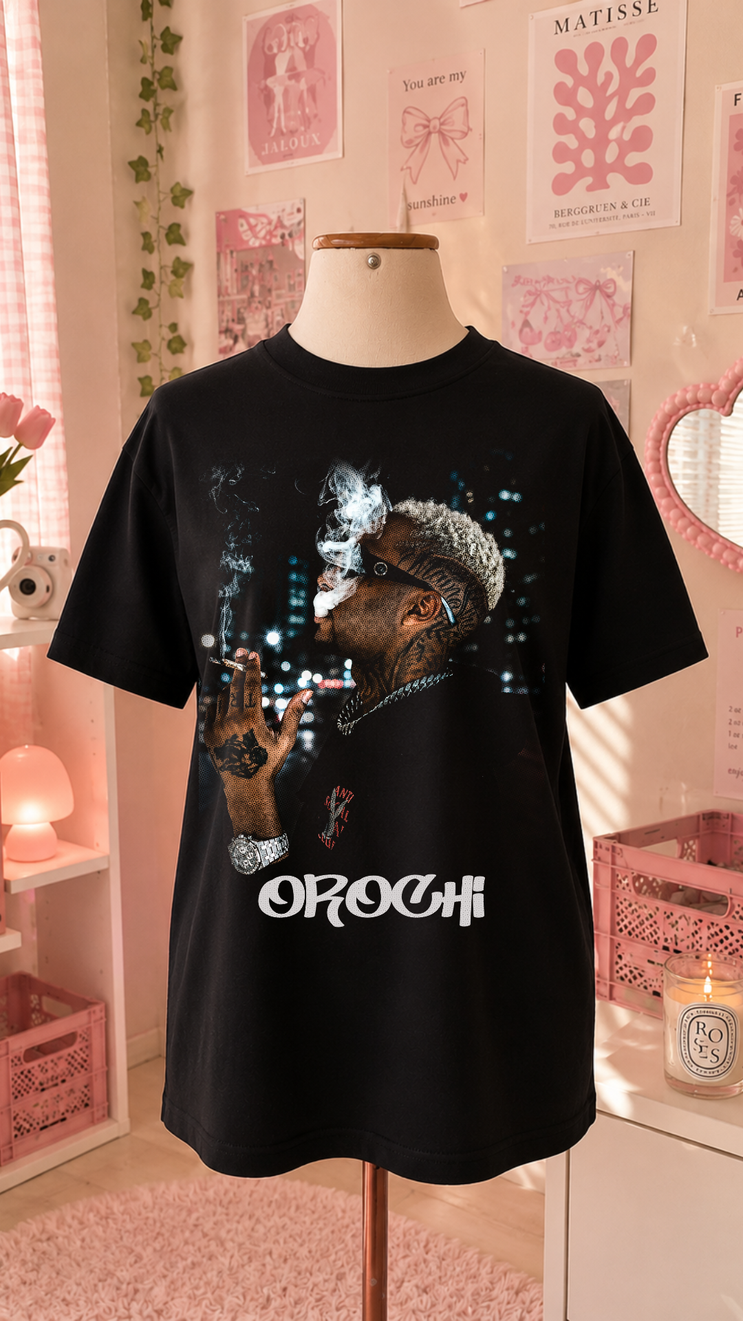 K-Pop Idol Black T-Shirt with Red Kisses