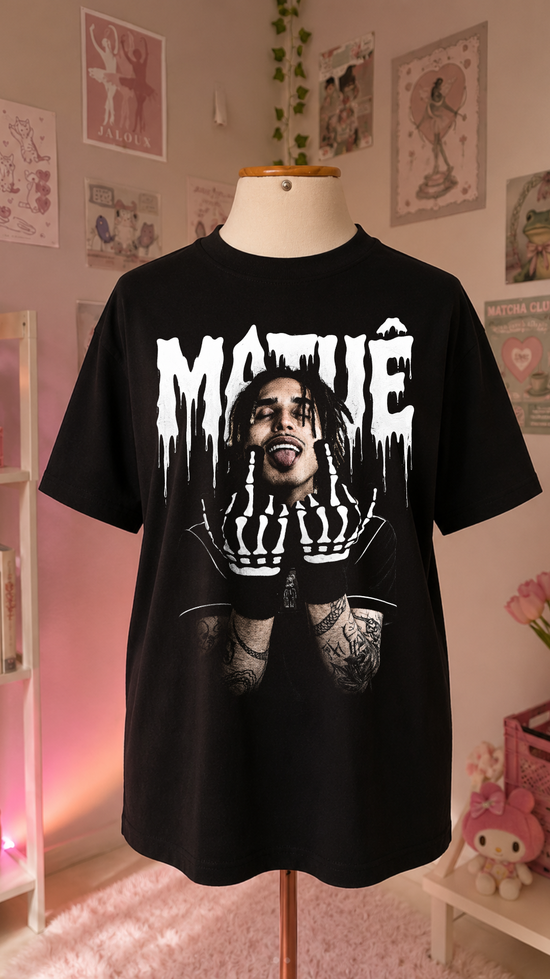K-Pop Idol Black T-Shirt with Red Kisses