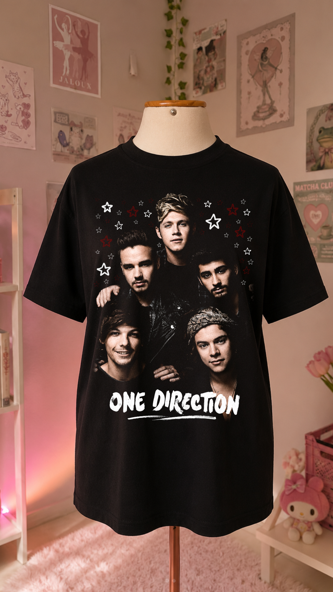 K-Pop Idol Black T-Shirt with Red Kisses