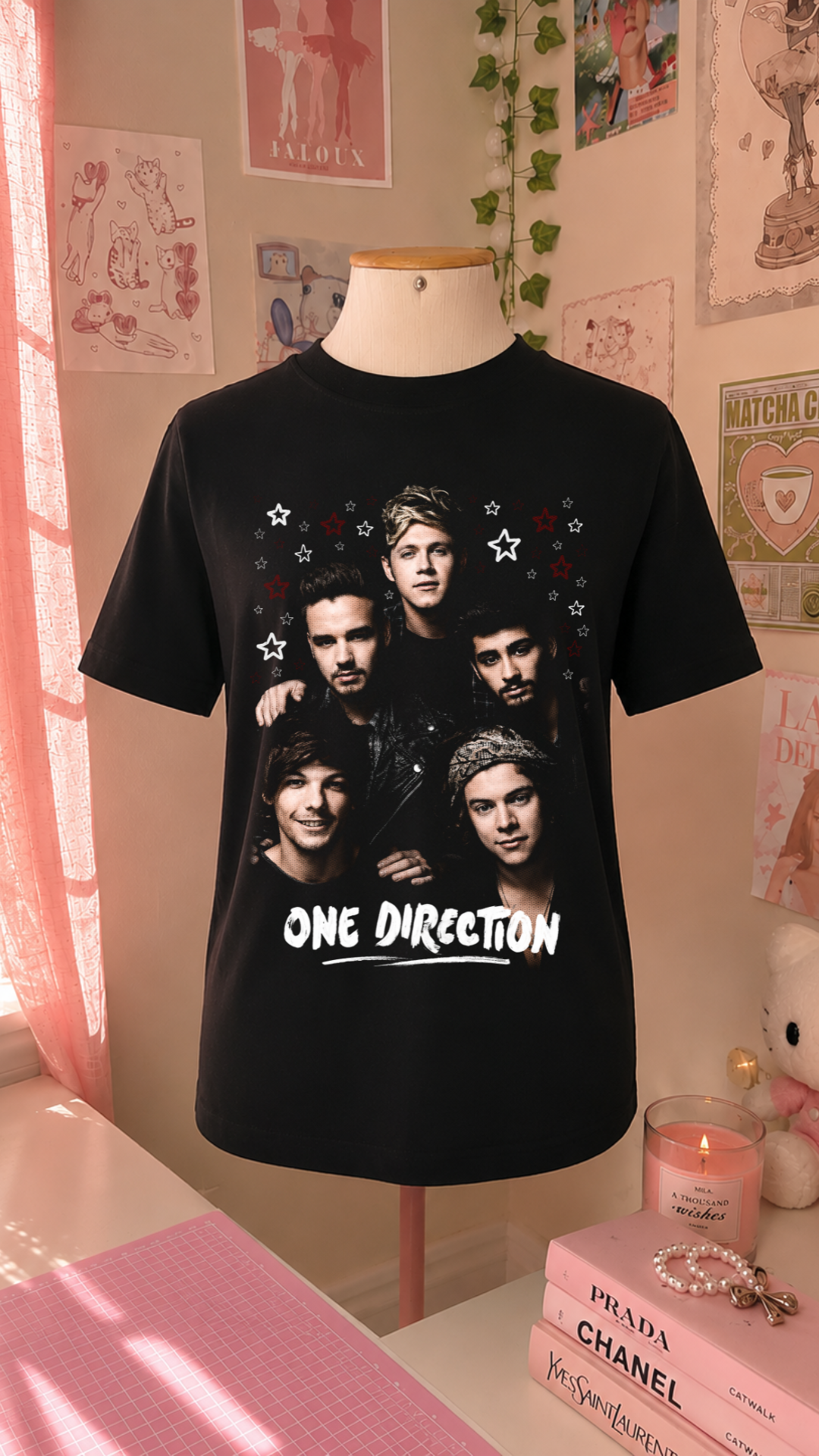 K-Pop Idol Black T-Shirt with Red Kisses