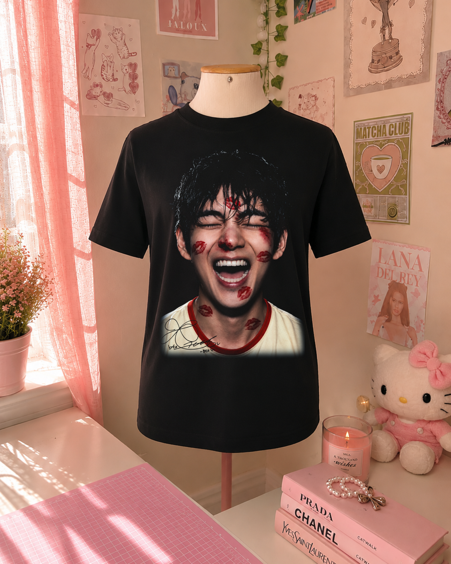K-Pop Idol Black T-Shirt with Red Kisses