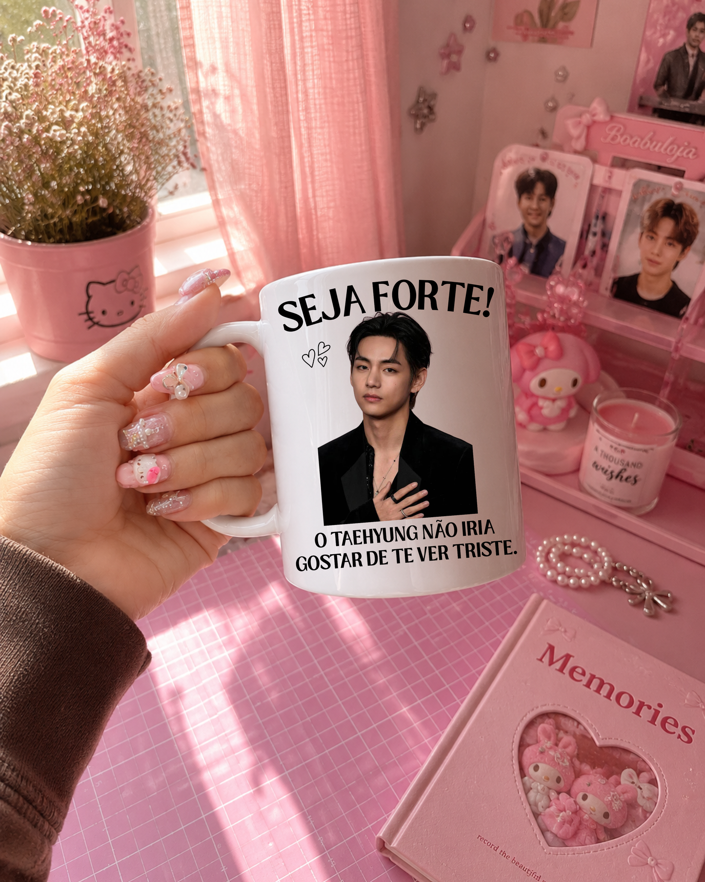 Caneca Motivacional K-Pop "Seja Forte" | Presente para Fãs