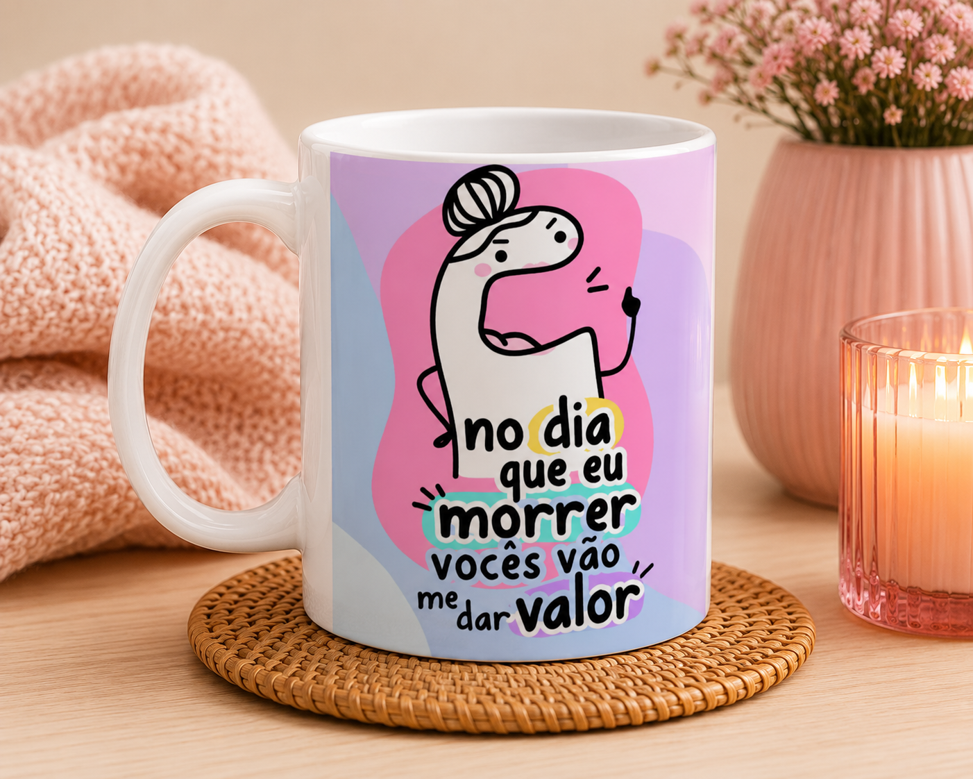 Caneca Mãe Portuguesa – "Não Tenho Um Minuto de Paz Nesta Casa!" | Prenda Divertida